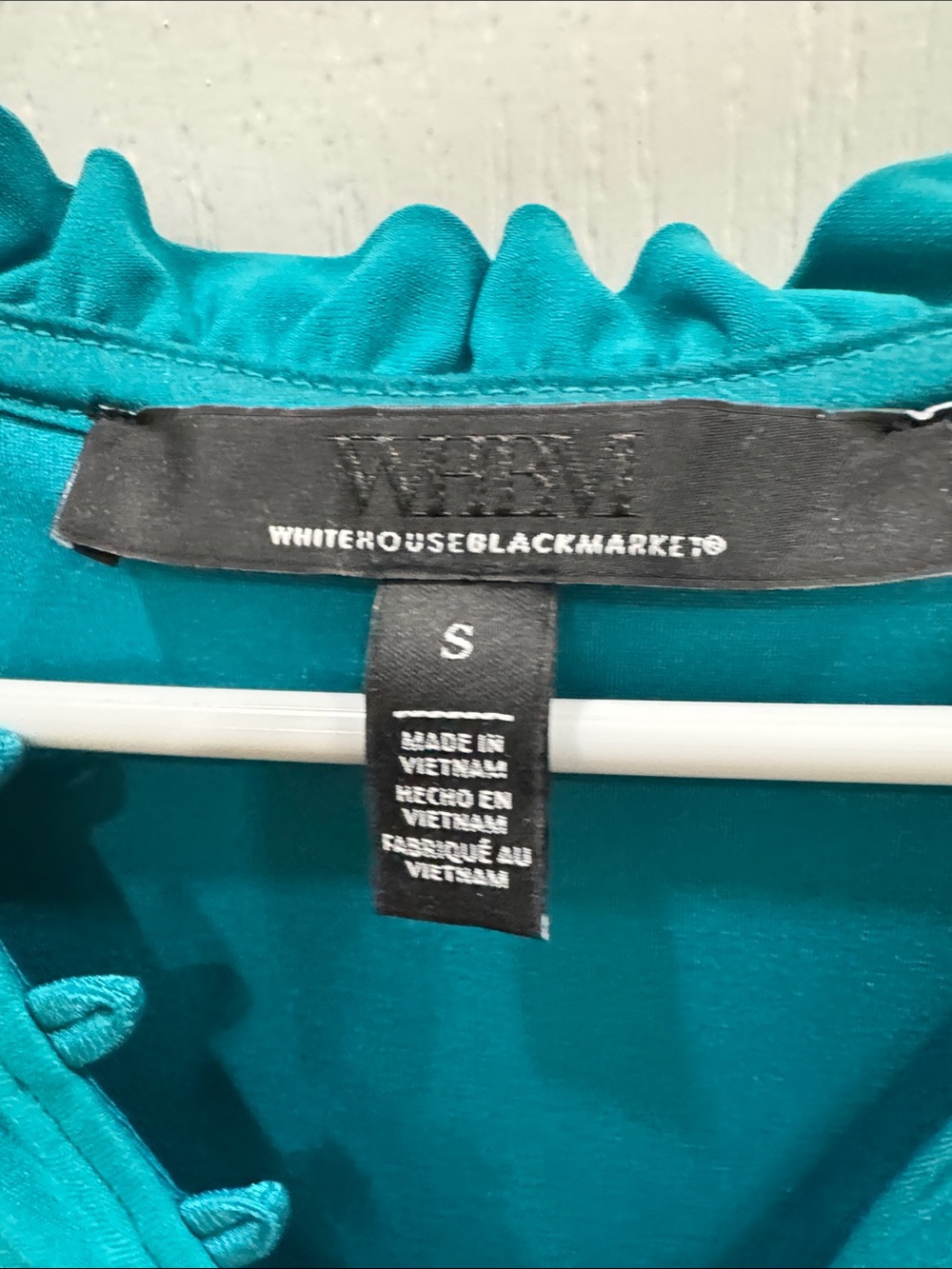 Ann Taylor Teal Sleeveless Ruffle-Neck Shell with Button Placket - Picture 3 of 3